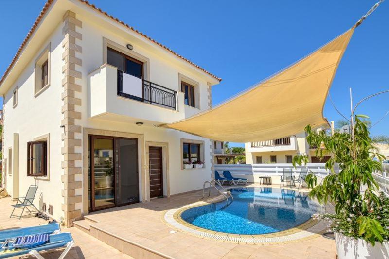 Villa Victoria Blue Paralimni